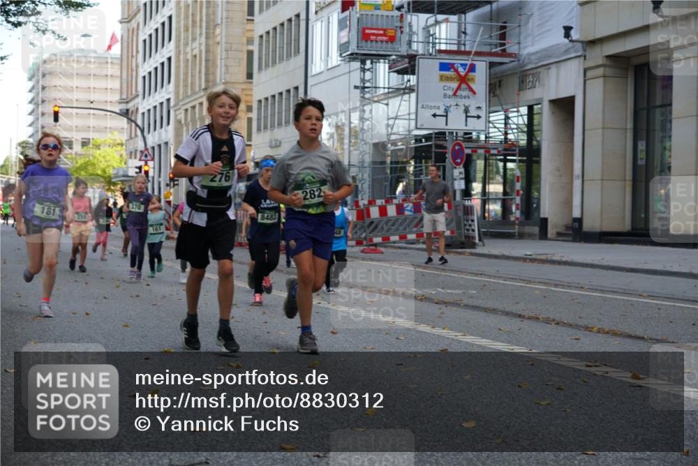 07.09.2025 - BARMER Alsterlauf Yannick Fuchs http://msf.ph/oto/8830312 07.09.2025 10:50:51 Laufen 181, 370, 161, 276, 8483, 282 meine-sportfotos.de