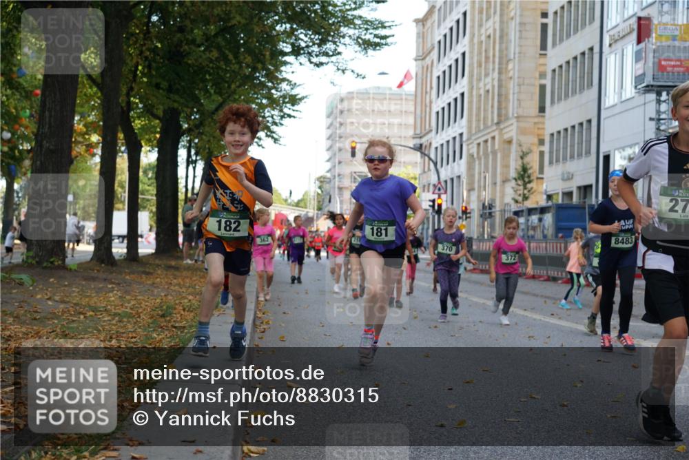 07.09.2025 - BARMER Alsterlauf Yannick Fuchs http://msf.ph/oto/8830315 07.09.2025 10:50:51 Laufen 182, 36, 27, 181, 362, 8483, 370, 372 meine-sportfotos.de