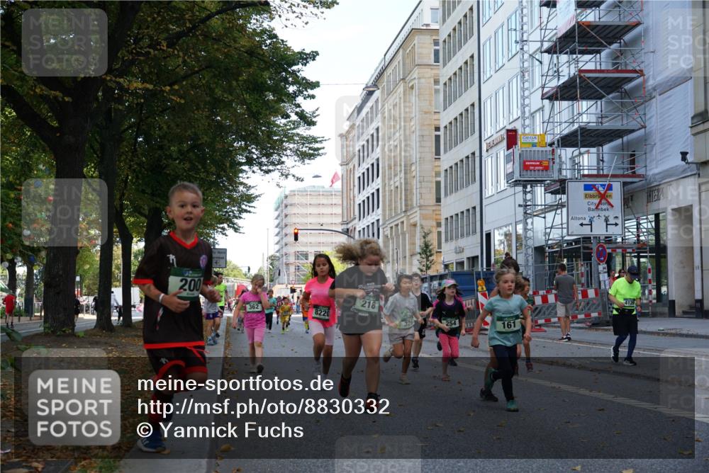 07.09.2025 - BARMER Alsterlauf Yannick Fuchs http://msf.ph/oto/8830332 07.09.2025 10:50:56 Laufen 200, 218, 362, 8220, 254, 161, 4129 meine-sportfotos.de