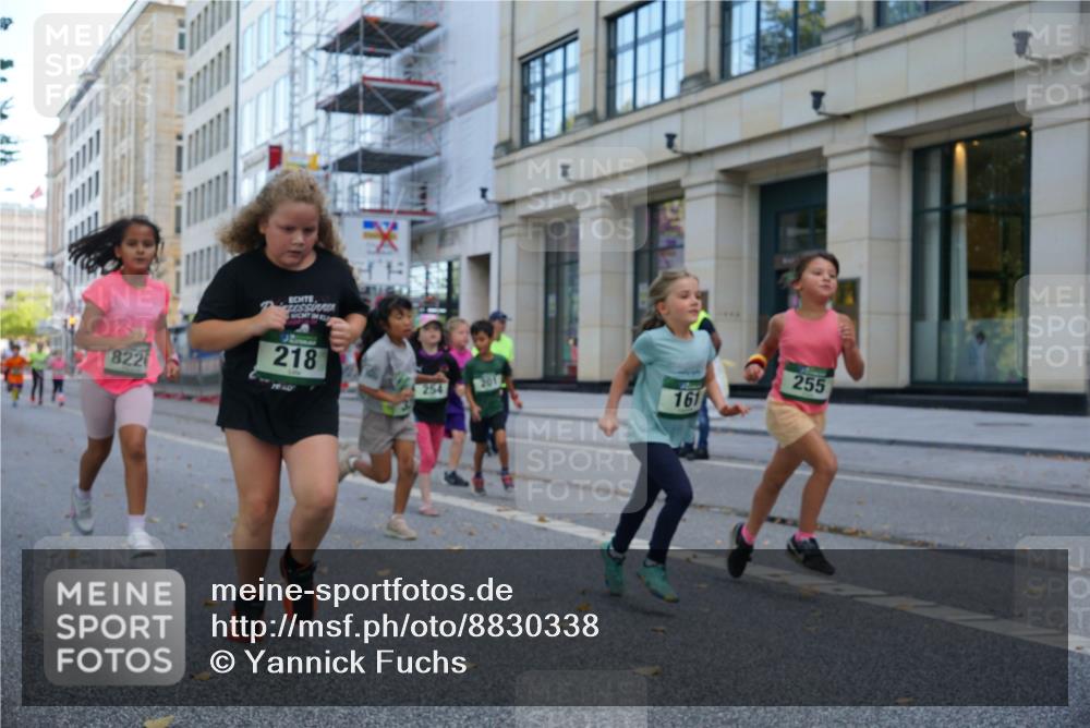 07.09.2025 - BARMER Alsterlauf Yannick Fuchs http://msf.ph/oto/8830338 07.09.2025 10:50:58 Laufen 8220, 218, 255, 254, 161 meine-sportfotos.de