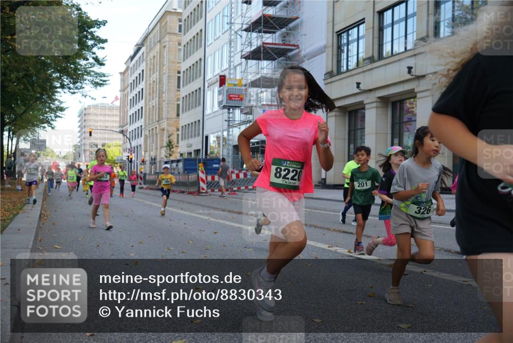 07.09.2025 - BARMER Alsterlauf Yannick Fuchs http://msf.ph/oto/8830343 07.09.2025 10:50:59 Laufen 8297, 36, 8220, 201, 326 meine-sportfotos.de