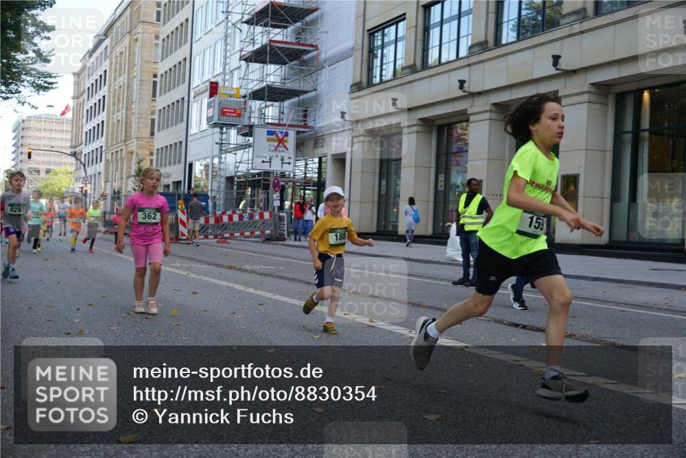 07.09.2025 - BARMER Alsterlauf Yannick Fuchs http://msf.ph/oto/8830354 07.09.2025 10:51:02 Laufen 8297, 362, 188, 159 meine-sportfotos.de
