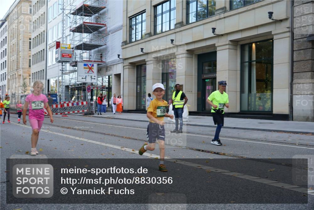 07.09.2025 - BARMER Alsterlauf Yannick Fuchs http://msf.ph/oto/8830356 07.09.2025 10:51:02 Laufen 362, 188 meine-sportfotos.de