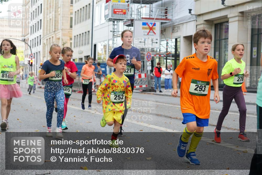 07.09.2025 - BARMER Alsterlauf Yannick Fuchs http://msf.ph/oto/8830376 07.09.2025 10:51:08 Laufen 8103, 087, 305, 243, 252, 321, 36, 293, 278 meine-sportfotos.de