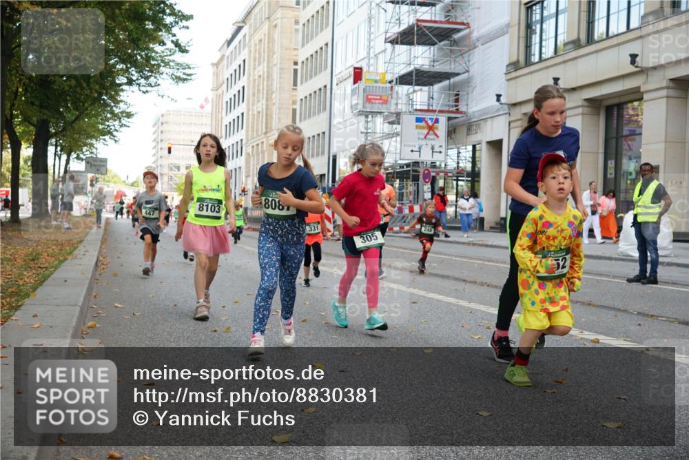 07.09.2025 - BARMER Alsterlauf Yannick Fuchs http://msf.ph/oto/8830381 07.09.2025 10:51:09 Laufen 8103, 808, 447, 331, 305, 248, 32 meine-sportfotos.de