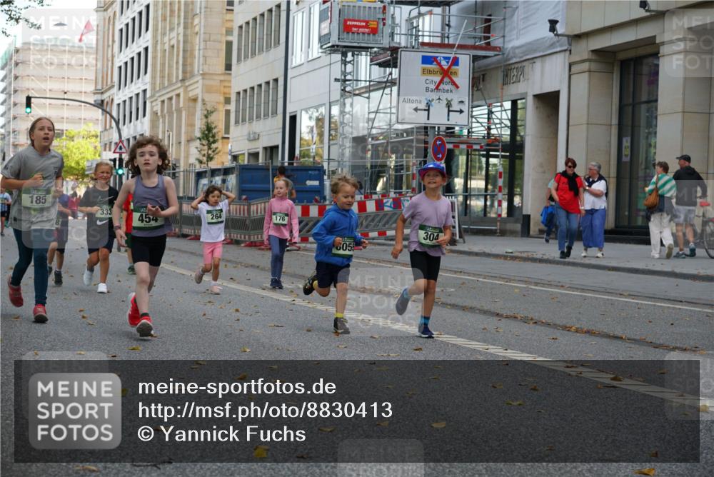 07.09.2025 - BARMER Alsterlauf Yannick Fuchs http://msf.ph/oto/8830413 07.09.2025 10:51:18 Laufen 185, 333, 454, 264, 176, 304, 6055 meine-sportfotos.de