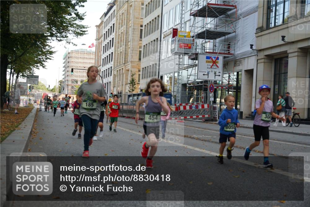 07.09.2025 - BARMER Alsterlauf Yannick Fuchs http://msf.ph/oto/8830418 07.09.2025 10:51:19 Laufen 278, 185, 249, 454, 176, 8055, 304 meine-sportfotos.de