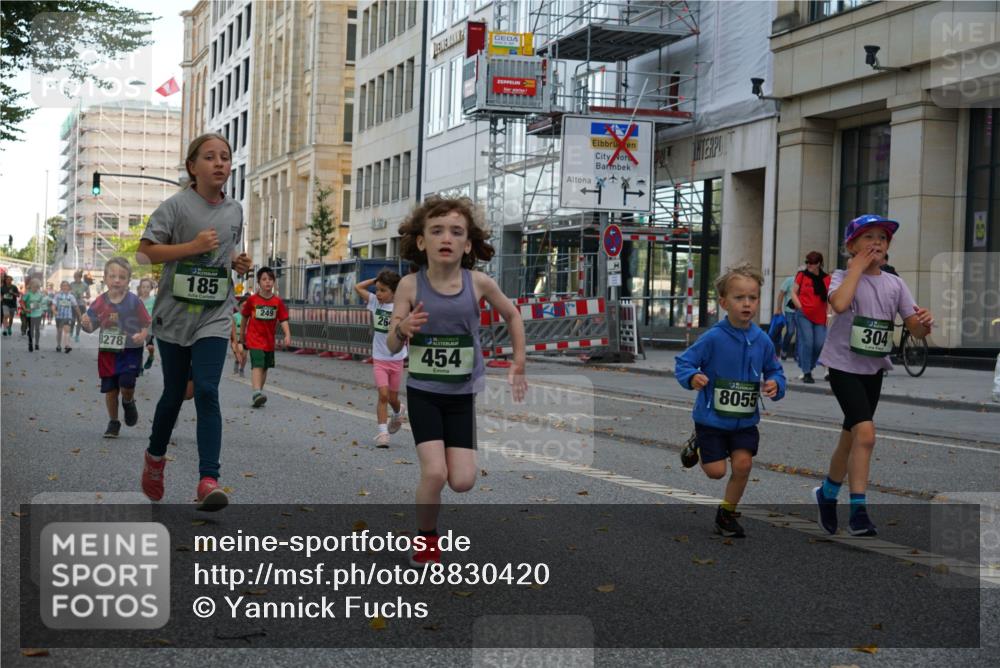 07.09.2025 - BARMER Alsterlauf Yannick Fuchs http://msf.ph/oto/8830420 07.09.2025 10:51:19 Laufen 8278, 185, 249, 26, 454, 8055, 304 meine-sportfotos.de