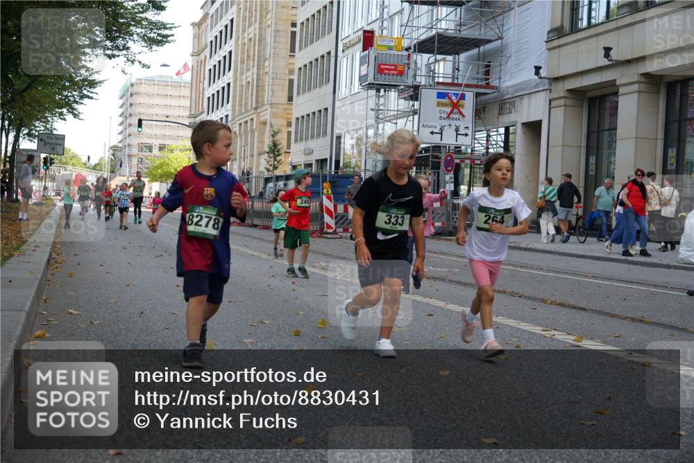 07.09.2025 - BARMER Alsterlauf Yannick Fuchs http://msf.ph/oto/8830431 07.09.2025 10:51:22 Laufen 8278, 249, 333, 264 meine-sportfotos.de