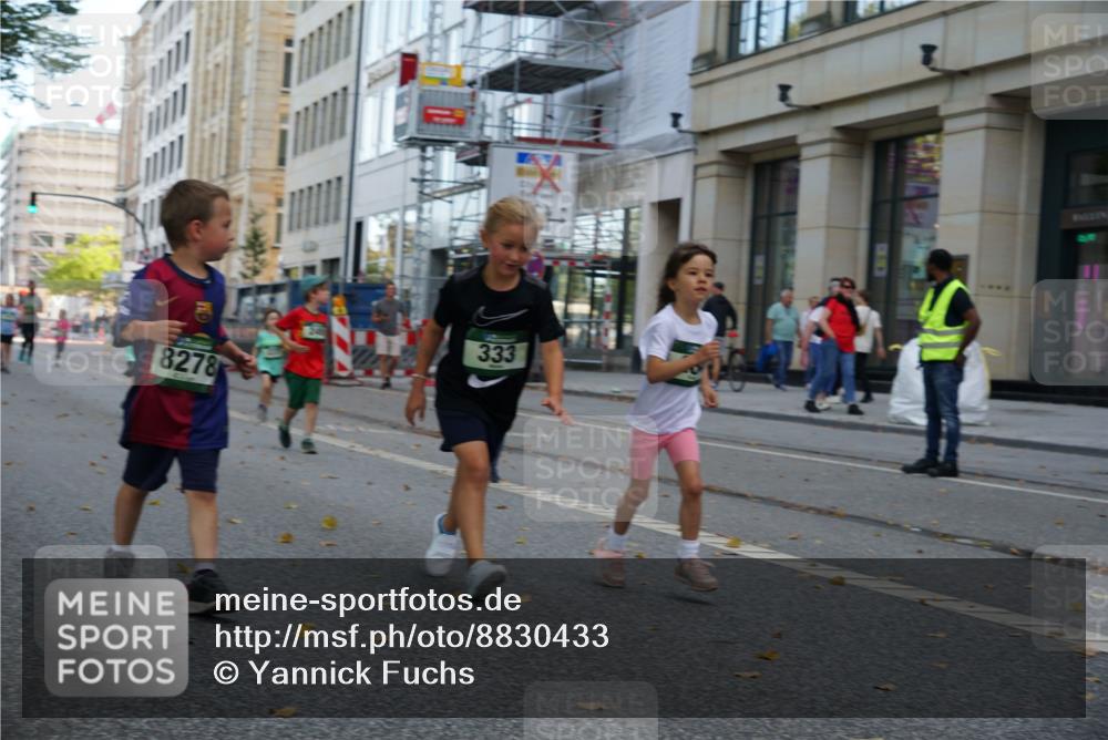 07.09.2025 - BARMER Alsterlauf Yannick Fuchs http://msf.ph/oto/8830433 07.09.2025 10:51:23 Laufen 8278, 333 meine-sportfotos.de