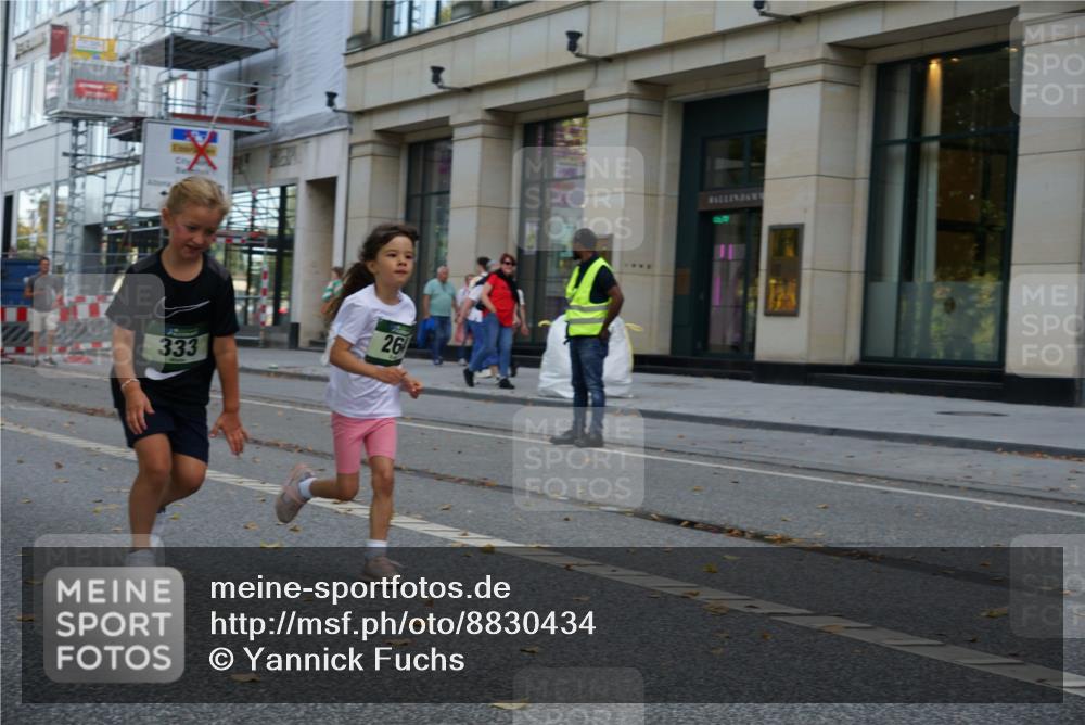 07.09.2025 - BARMER Alsterlauf Yannick Fuchs http://msf.ph/oto/8830434 07.09.2025 10:51:23 Laufen 333, 26 meine-sportfotos.de