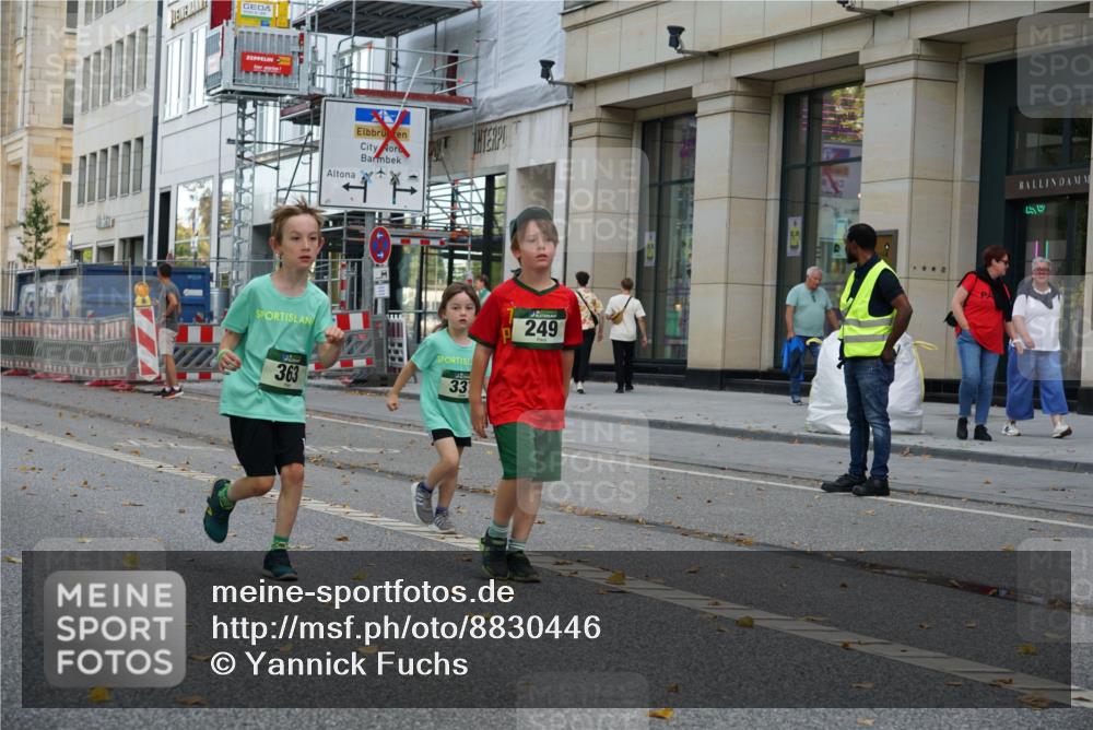 07.09.2025 - BARMER Alsterlauf Yannick Fuchs http://msf.ph/oto/8830446 07.09.2025 10:51:27 Laufen 363, 331, 249, 54 meine-sportfotos.de