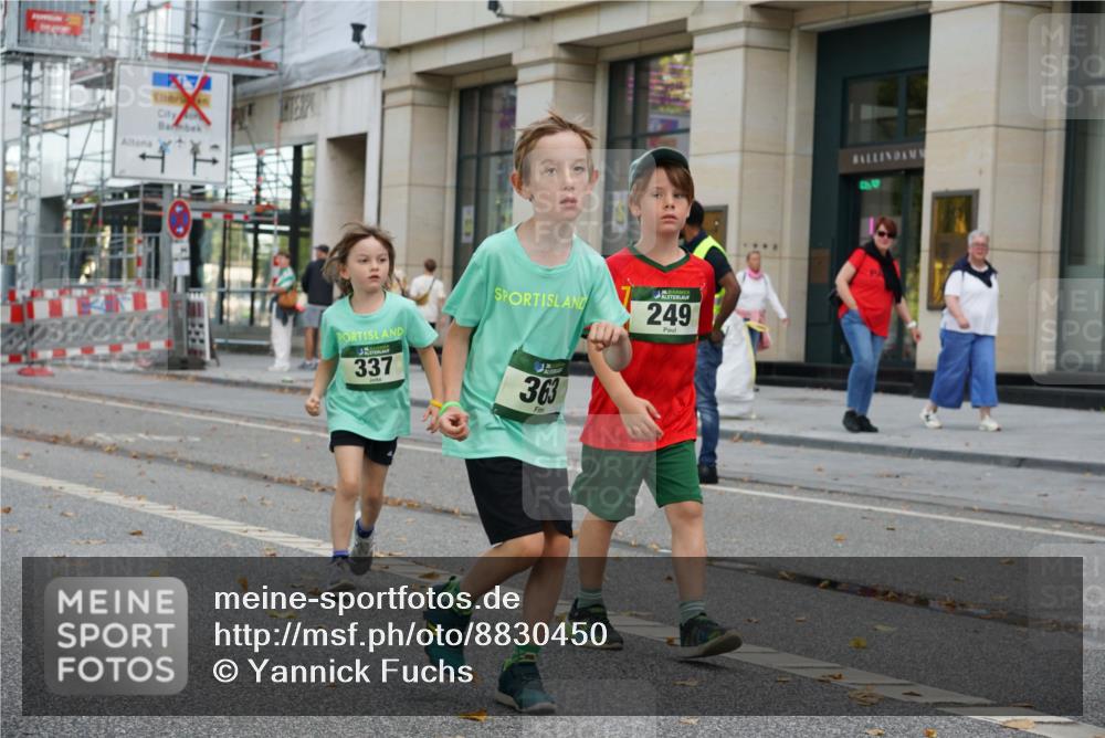 07.09.2025 - BARMER Alsterlauf Yannick Fuchs http://msf.ph/oto/8830450 07.09.2025 10:51:28 Laufen 337, 363, 136, 249 meine-sportfotos.de