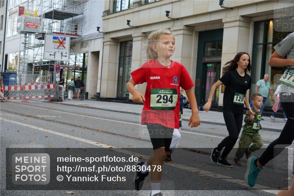 07.09.2025 - BARMER Alsterlauf Yannick Fuchs http://msf.ph/oto/8830478 07.09.2025 10:51:36 Laufen 36, 294, 1217, 32, 377 meine-sportfotos.de
