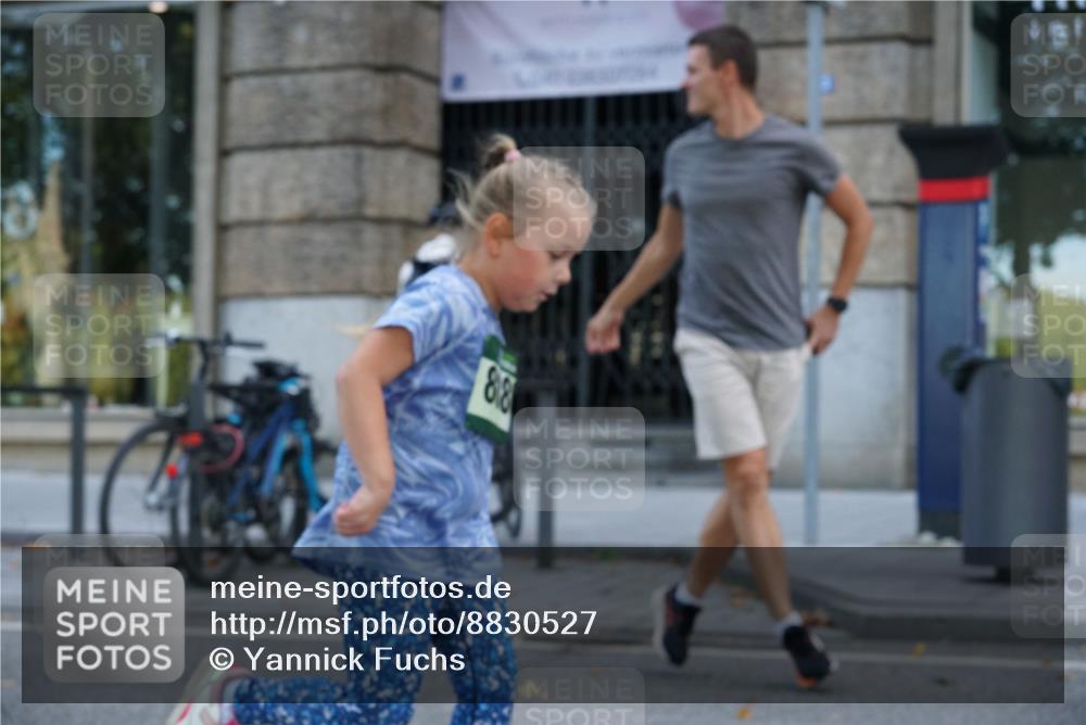 07.09.2025 - BARMER Alsterlauf Yannick Fuchs http://msf.ph/oto/8830527 07.09.2025 10:52:10 Laufen 8 meine-sportfotos.de