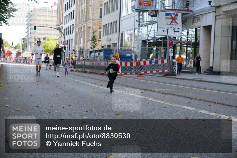 07.09.2025 - BARMER Alsterlauf Yannick Fuchs http://msf.ph/oto/8830530 07.09.2025 10:52:13 Laufen 448 meine-sportfotos.de