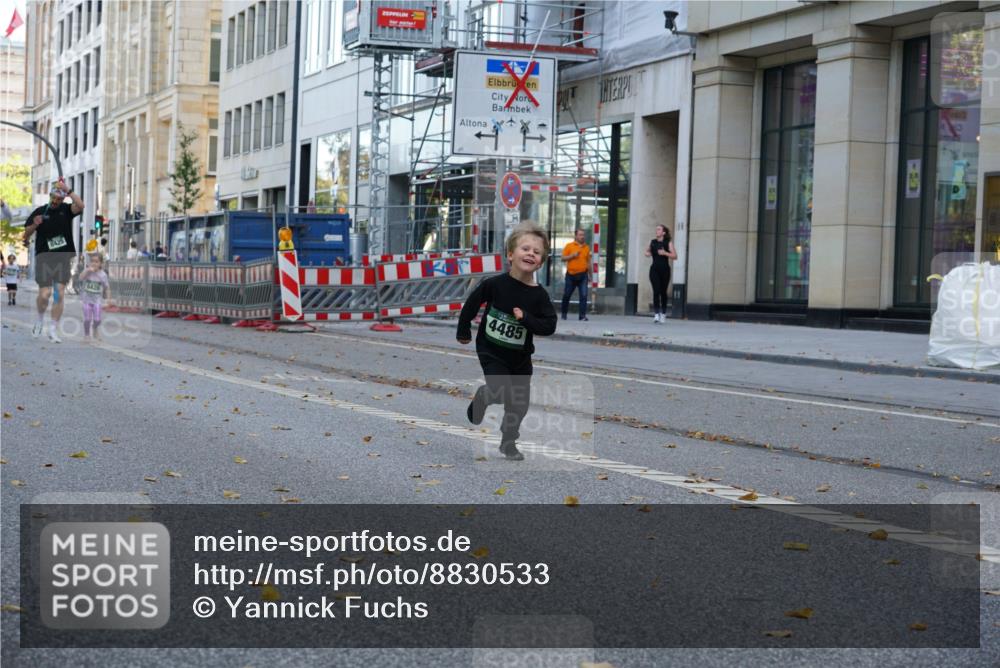 07.09.2025 - BARMER Alsterlauf Yannick Fuchs http://msf.ph/oto/8830533 07.09.2025 10:52:14 Laufen 8425, 6426, 4485 meine-sportfotos.de