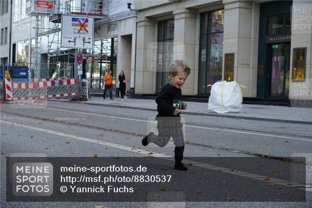 07.09.2025 - BARMER Alsterlauf Yannick Fuchs http://msf.ph/oto/8830537 07.09.2025 10:52:15 Laufen 448, 150 meine-sportfotos.de