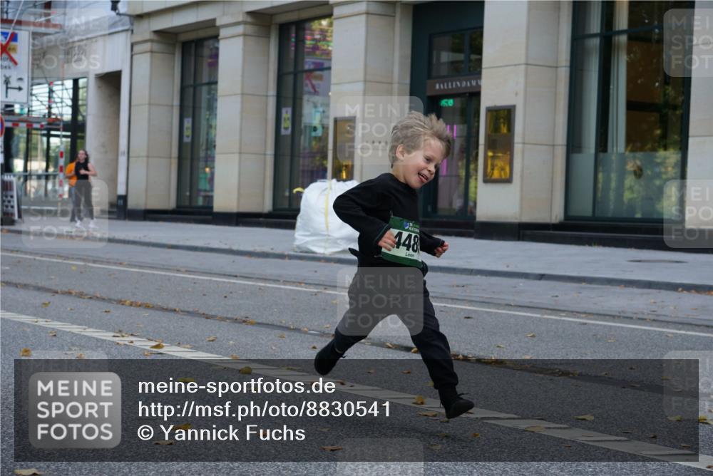 07.09.2025 - BARMER Alsterlauf Yannick Fuchs http://msf.ph/oto/8830541 07.09.2025 10:52:16 Laufen 50, 158, 448 meine-sportfotos.de