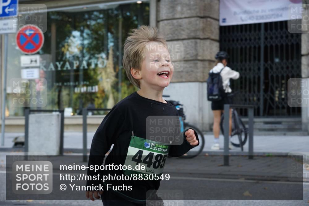 07.09.2025 - BARMER Alsterlauf Yannick Fuchs http://msf.ph/oto/8830549 07.09.2025 10:52:17 Laufen 136, 4485, 00, 238307284 meine-sportfotos.de