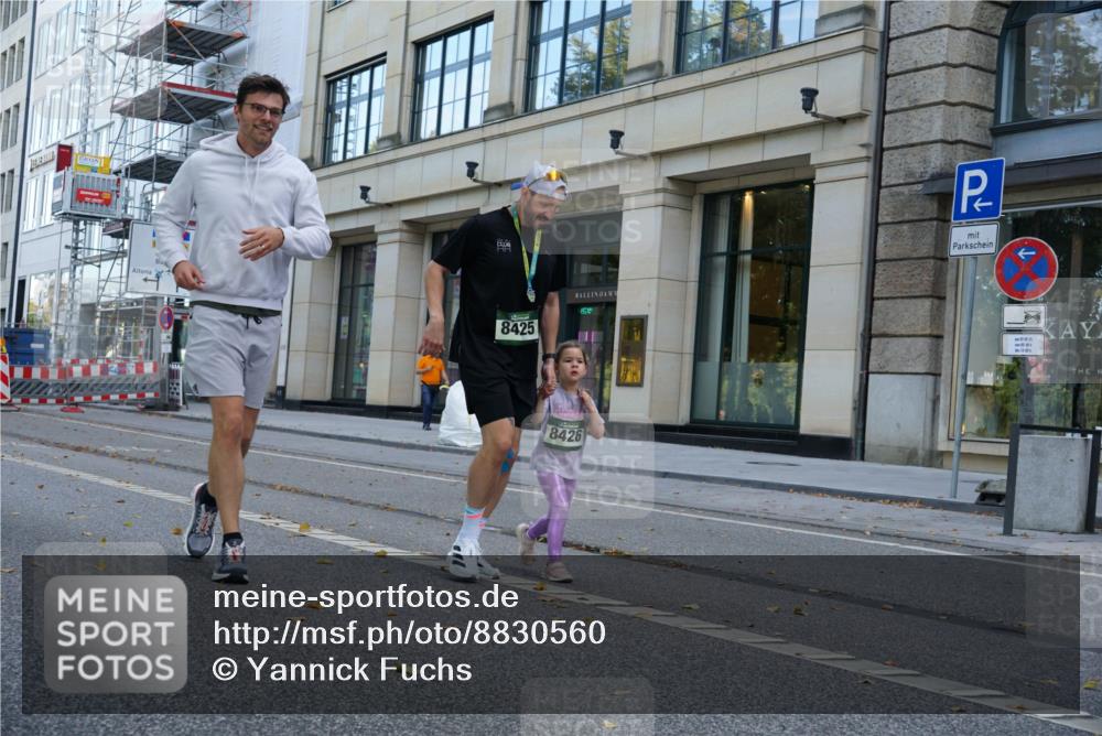 07.09.2025 - BARMER Alsterlauf Yannick Fuchs http://msf.ph/oto/8830560 07.09.2025 10:52:25 Laufen 8425, 8426 meine-sportfotos.de