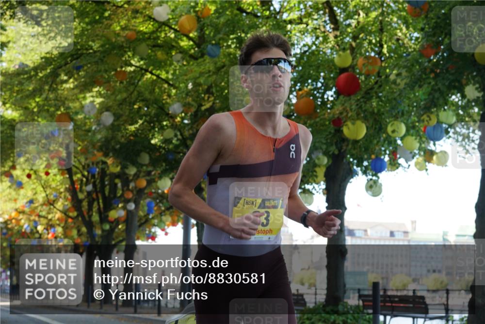 07.09.2025 - BARMER Alsterlauf Yannick Fuchs http://msf.ph/oto/8830581 07.09.2025 11:00:32 Laufen 5, 3, 00 meine-sportfotos.de