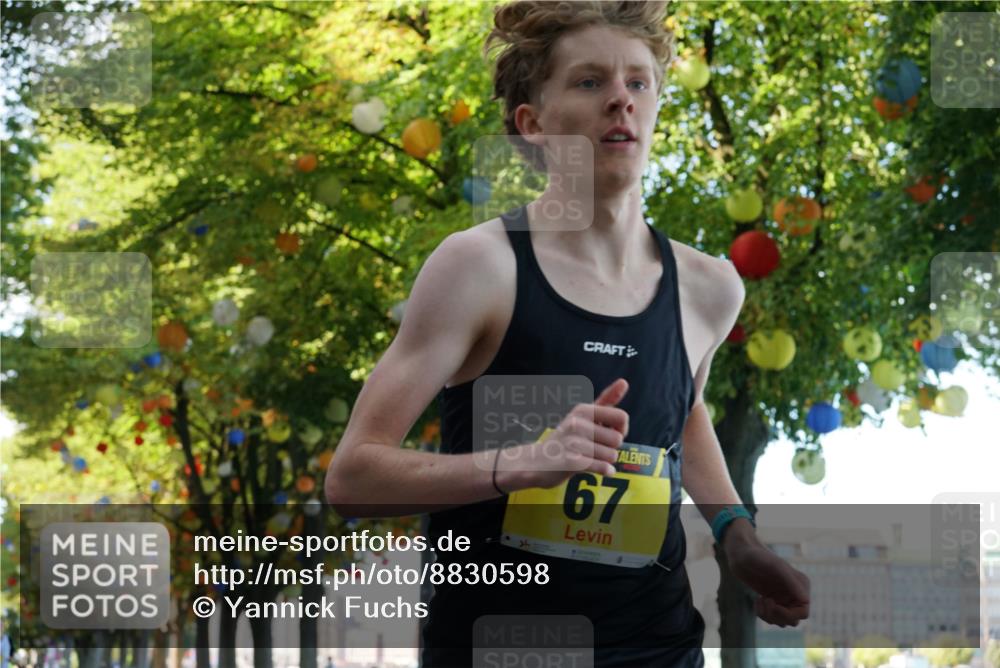 07.09.2025 - BARMER Alsterlauf Yannick Fuchs http://msf.ph/oto/8830598 07.09.2025 11:00:41 Laufen 67 meine-sportfotos.de