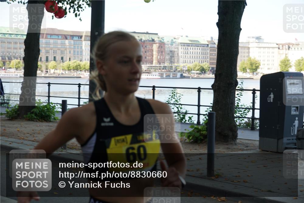 07.09.2025 - BARMER Alsterlauf Yannick Fuchs http://msf.ph/oto/8830660 07.09.2025 11:00:55 Laufen 111, 60 meine-sportfotos.de
