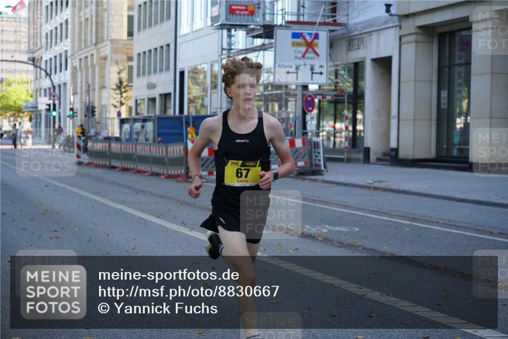 07.09.2025 - BARMER Alsterlauf Yannick Fuchs http://msf.ph/oto/8830667 07.09.2025 11:01:24 Laufen 67, 1454 meine-sportfotos.de