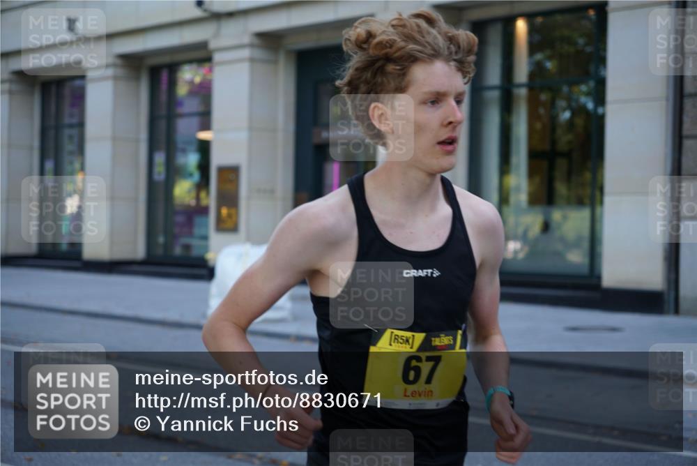 07.09.2025 - BARMER Alsterlauf Yannick Fuchs http://msf.ph/oto/8830671 07.09.2025 11:01:25 Laufen 5, 67 meine-sportfotos.de