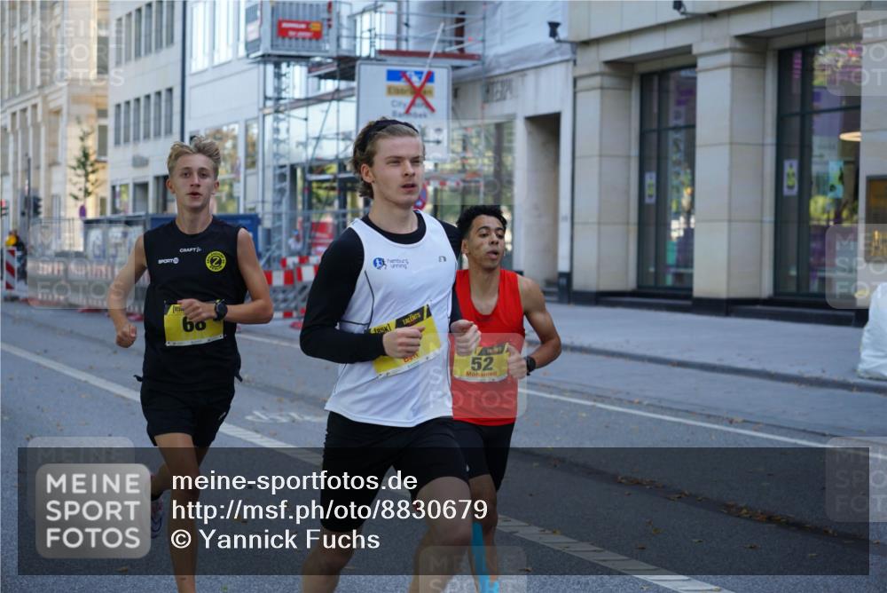 07.09.2025 - BARMER Alsterlauf Yannick Fuchs http://msf.ph/oto/8830679 07.09.2025 11:01:34 Laufen 01, 60, 52 meine-sportfotos.de