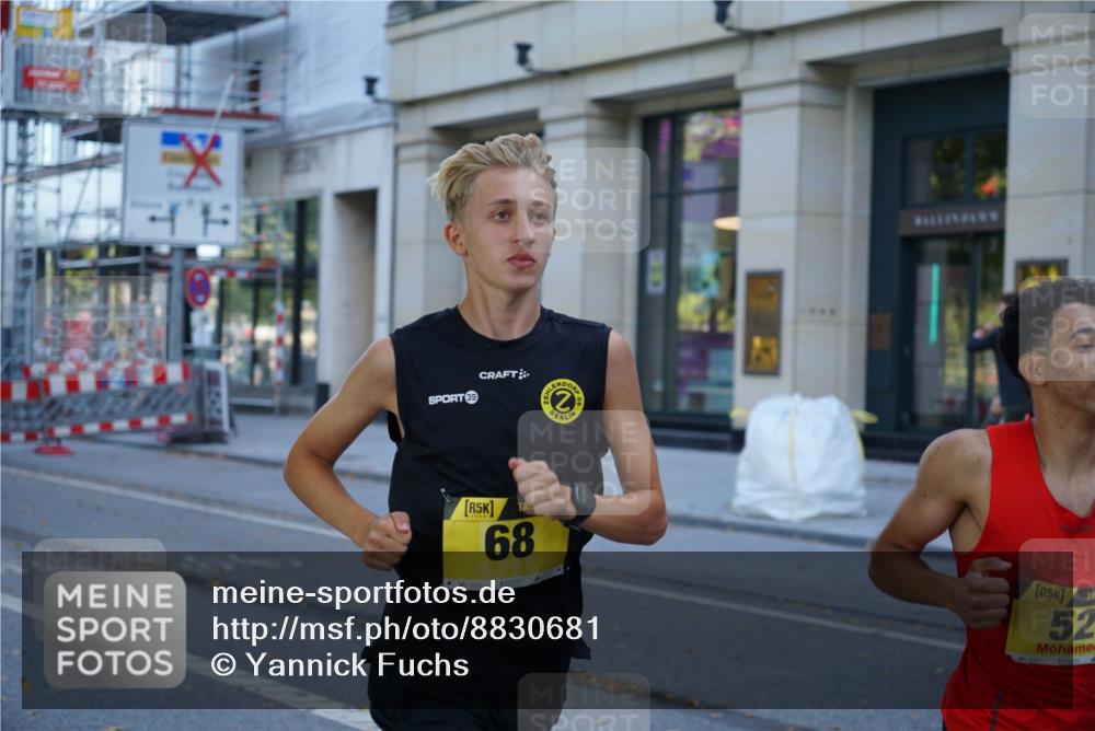 07.09.2025 - BARMER Alsterlauf Yannick Fuchs http://msf.ph/oto/8830681 07.09.2025 11:01:34 Laufen 39, 68, 5, 52 meine-sportfotos.de