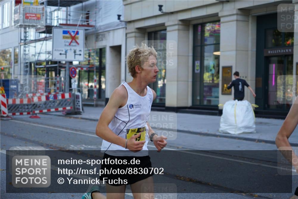 07.09.2025 - BARMER Alsterlauf Yannick Fuchs http://msf.ph/oto/8830702 07.09.2025 11:01:40 Laufen  meine-sportfotos.de