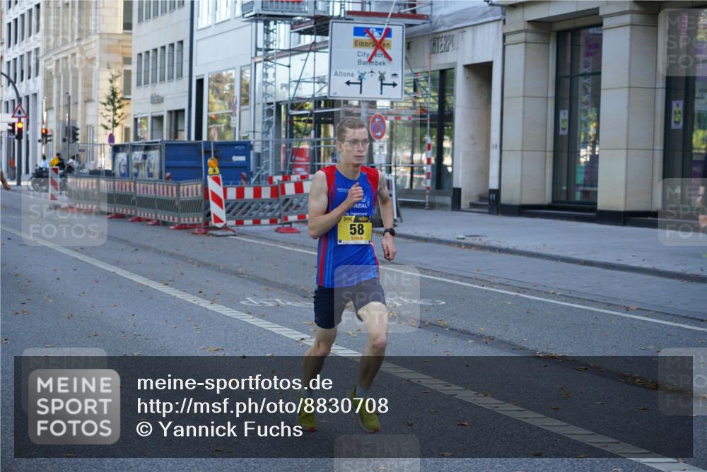 07.09.2025 - BARMER Alsterlauf Yannick Fuchs http://msf.ph/oto/8830708 07.09.2025 11:01:42 Laufen 58 meine-sportfotos.de