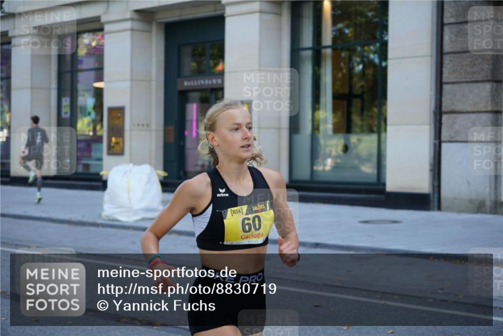 07.09.2025 - BARMER Alsterlauf Yannick Fuchs http://msf.ph/oto/8830719 07.09.2025 11:01:46 Laufen 42, 5, 60 meine-sportfotos.de
