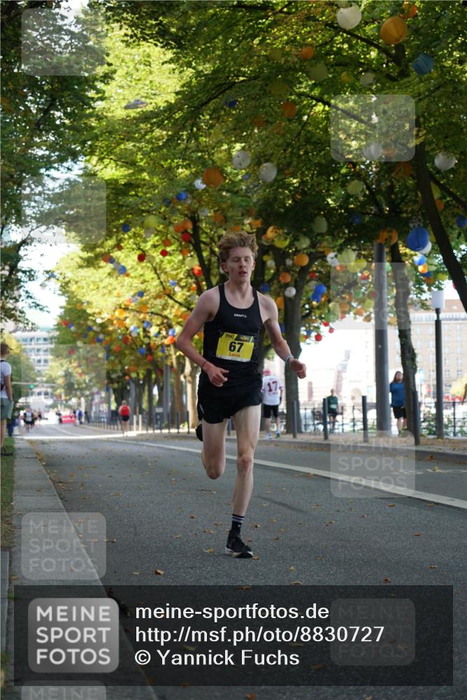 07.09.2025 - BARMER Alsterlauf Yannick Fuchs http://msf.ph/oto/8830727 07.09.2025 11:03:42 Laufen 67 meine-sportfotos.de