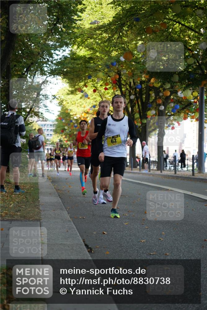 07.09.2025 - BARMER Alsterlauf Yannick Fuchs http://msf.ph/oto/8830738 07.09.2025 11:04:02 Laufen 1001, 52, 62 meine-sportfotos.de