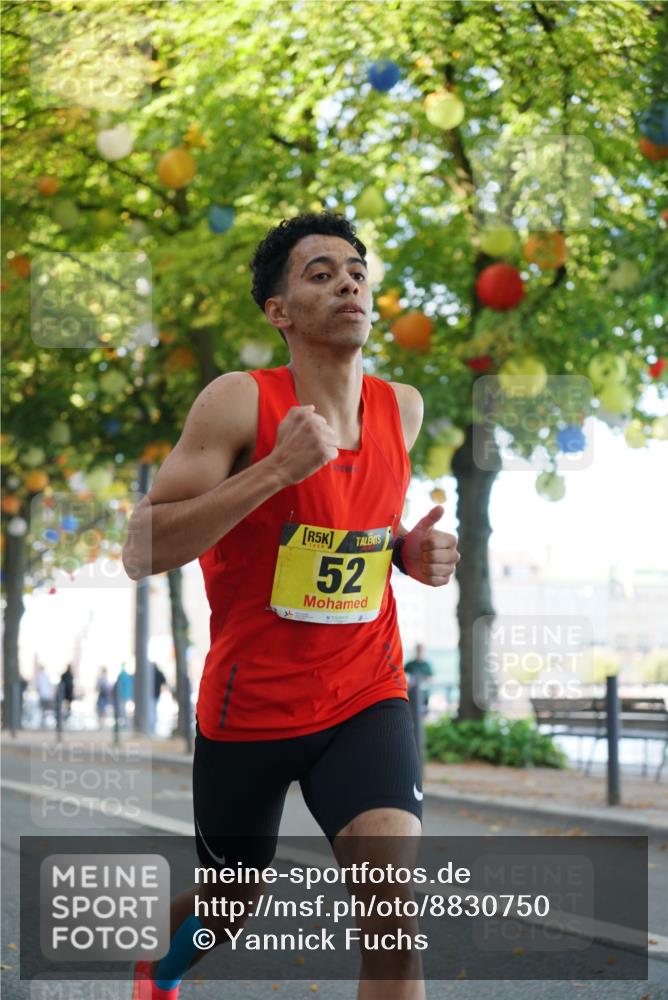 07.09.2025 - BARMER Alsterlauf Yannick Fuchs http://msf.ph/oto/8830750 07.09.2025 11:04:04 Laufen 5, 52 meine-sportfotos.de