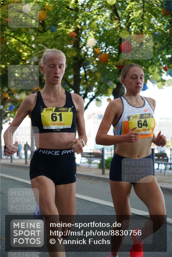 07.09.2025 - BARMER Alsterlauf Yannick Fuchs http://msf.ph/oto/8830756 07.09.2025 11:04:08 Laufen 5, 61, 5, 64 meine-sportfotos.de