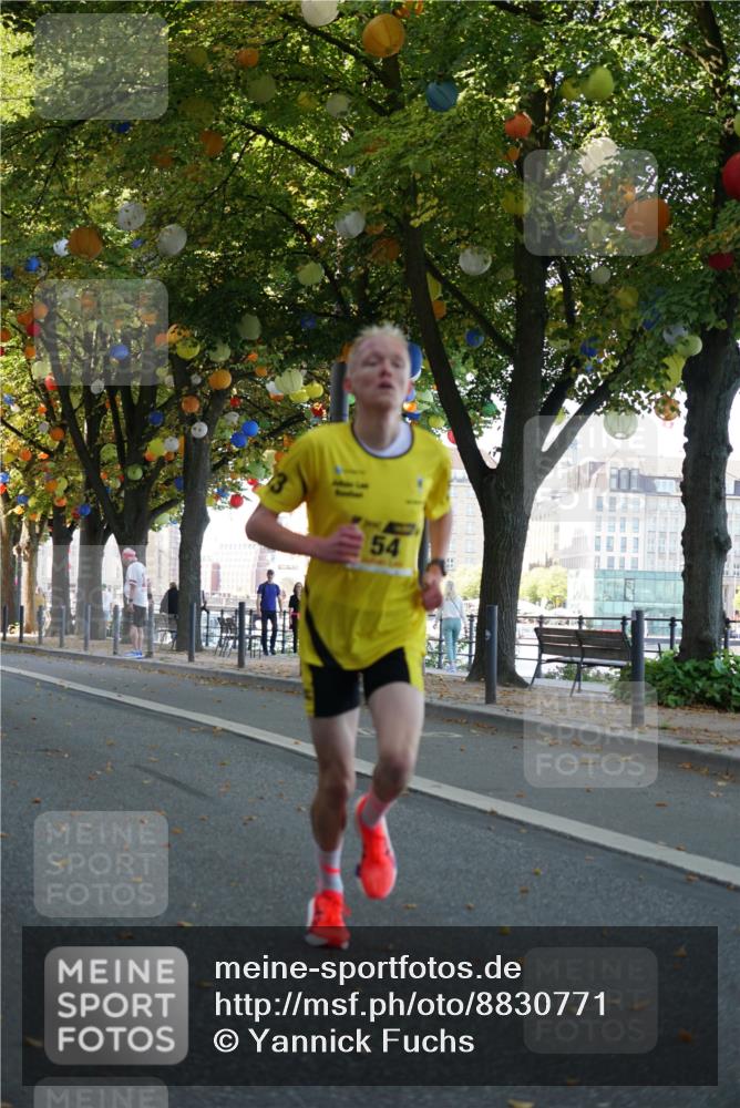 07.09.2025 - BARMER Alsterlauf Yannick Fuchs http://msf.ph/oto/8830771 07.09.2025 11:04:21 Laufen 54 meine-sportfotos.de