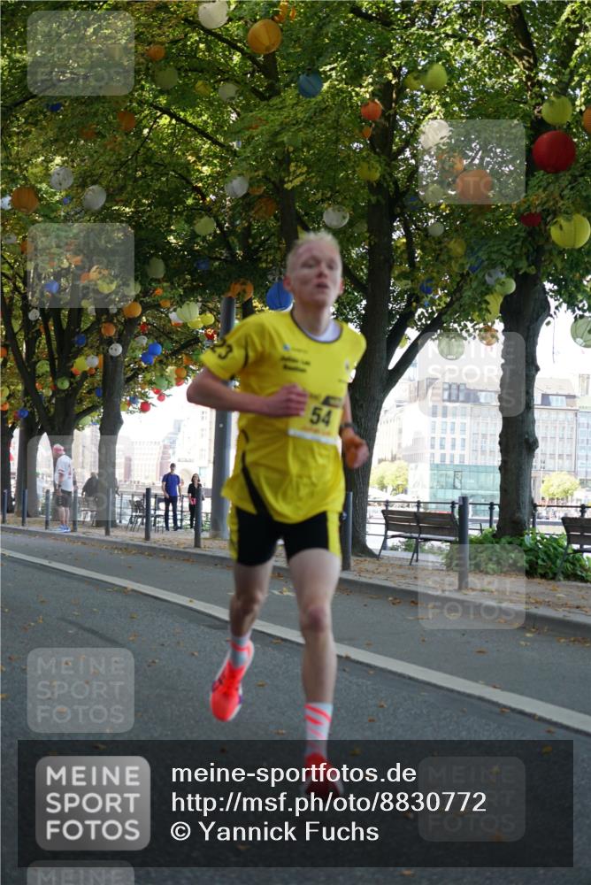 07.09.2025 - BARMER Alsterlauf Yannick Fuchs http://msf.ph/oto/8830772 07.09.2025 11:04:22 Laufen 54 meine-sportfotos.de