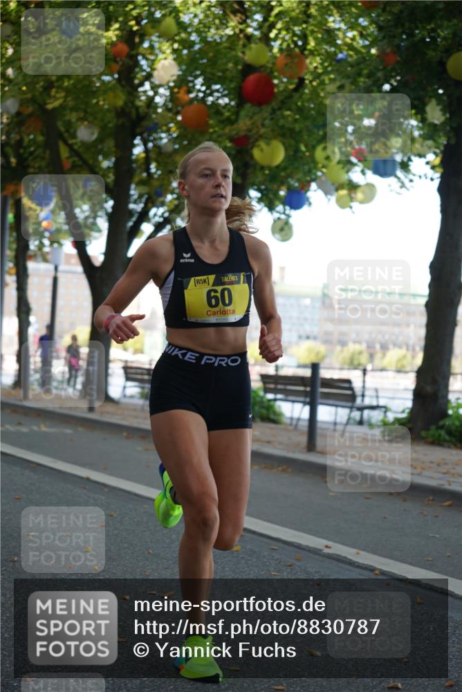 07.09.2025 - BARMER Alsterlauf Yannick Fuchs http://msf.ph/oto/8830787 07.09.2025 11:04:30 Laufen 5, 60 meine-sportfotos.de