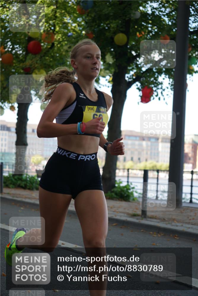 07.09.2025 - BARMER Alsterlauf Yannick Fuchs http://msf.ph/oto/8830789 07.09.2025 11:04:30 Laufen 5 meine-sportfotos.de