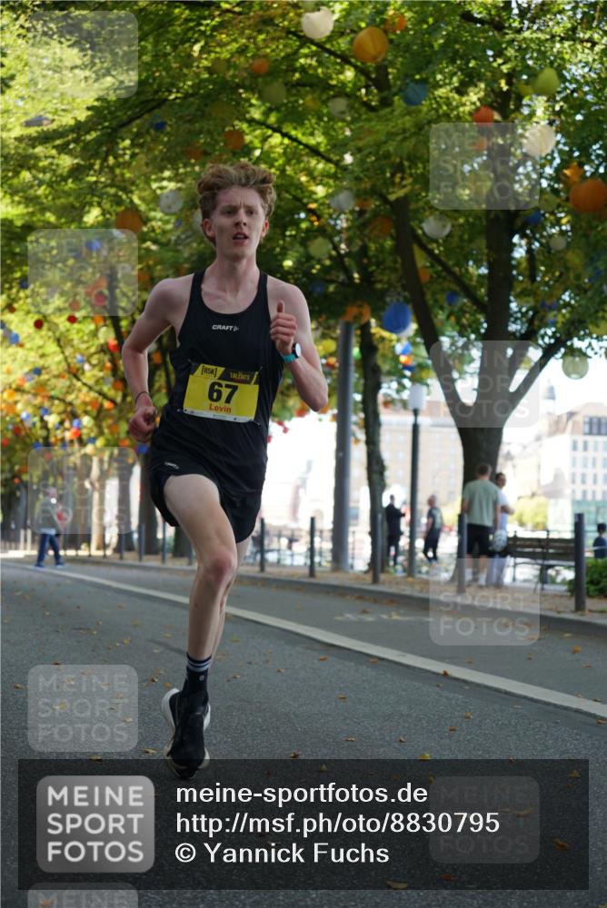 07.09.2025 - BARMER Alsterlauf Yannick Fuchs http://msf.ph/oto/8830795 07.09.2025 11:06:51 Laufen 5, 67 meine-sportfotos.de
