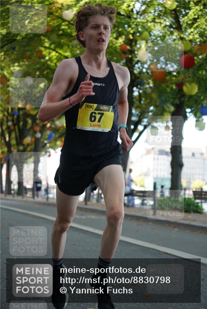 07.09.2025 - BARMER Alsterlauf Yannick Fuchs http://msf.ph/oto/8830798 07.09.2025 11:06:52 Laufen 5, 67 meine-sportfotos.de