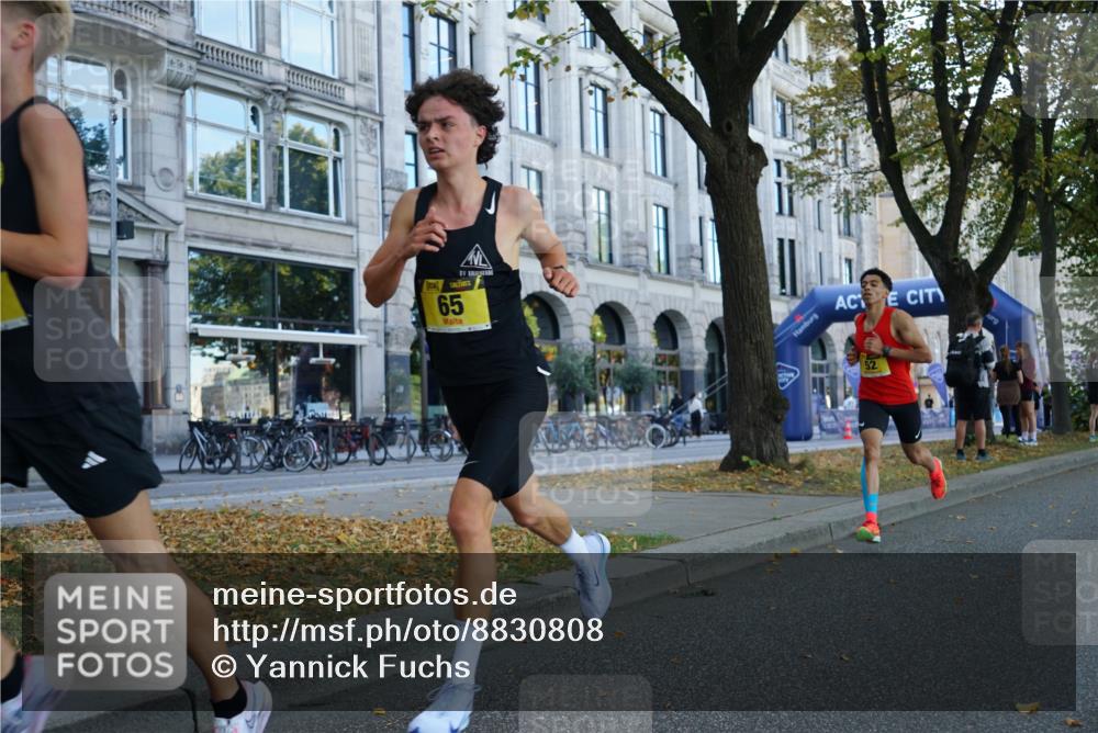 07.09.2025 - BARMER Alsterlauf Yannick Fuchs http://msf.ph/oto/8830808 07.09.2025 11:07:22 Laufen 99, 65, 52 meine-sportfotos.de