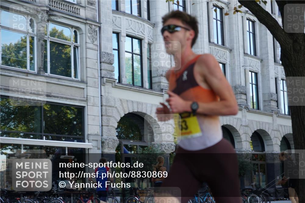 07.09.2025 - BARMER Alsterlauf Yannick Fuchs http://msf.ph/oto/8830869 07.09.2025 11:09:12 Laufen 63 meine-sportfotos.de