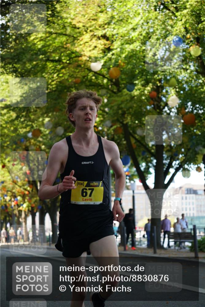 07.09.2025 - BARMER Alsterlauf Yannick Fuchs http://msf.ph/oto/8830876 07.09.2025 11:10:09 Laufen 5, 67 meine-sportfotos.de