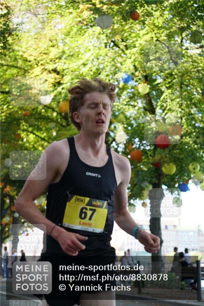 07.09.2025 - BARMER Alsterlauf Yannick Fuchs http://msf.ph/oto/8830878 07.09.2025 11:10:09 Laufen 67 meine-sportfotos.de