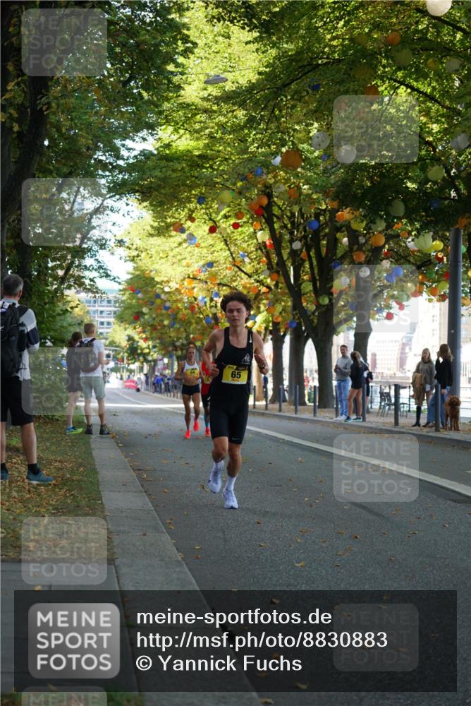 07.09.2025 - BARMER Alsterlauf Yannick Fuchs http://msf.ph/oto/8830883 07.09.2025 11:10:38 Laufen 65 meine-sportfotos.de